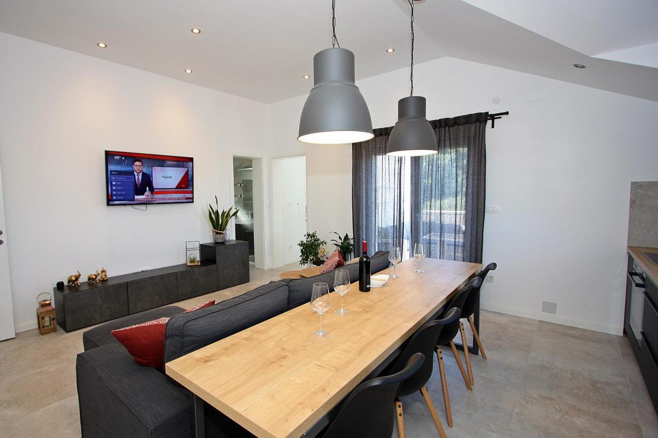 Apartman Gajka Supetar Exterior photo