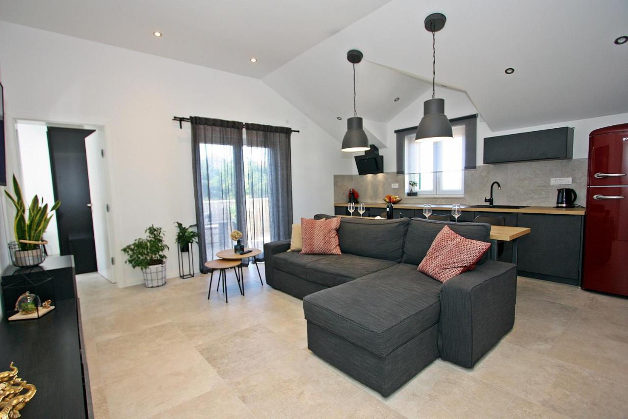 Apartman Gajka Supetar Exterior photo